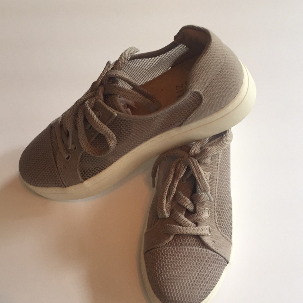 New naturalizer women,s Sneakers size 7 1/2 $25